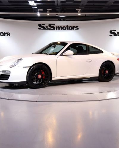 Porsche 911 Carrera GTS thế hệ mới đầu tiên lộ diện ở Việt Nam