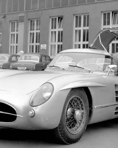 Chiêm ngưỡng Mercedes-Benz 300 SLR Coupé - chiếc xe hơi đắt nhất thế giới