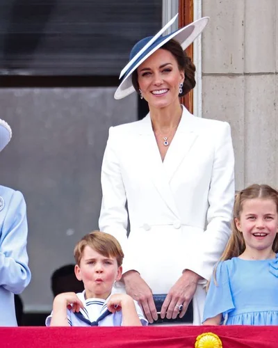 Công nương xứ Cambridge – Kate Middleton yêu kiều tại Đại lễ Bạch Kim