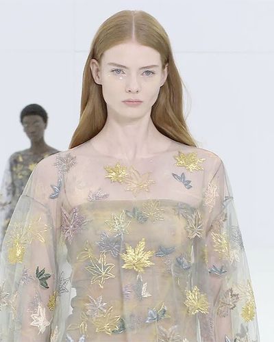 Fendi - Haute Couture Fall Winter 2022/2023: Tự nhiên và nhân tạo