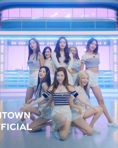 MV "Forever 1" của Girls' Generation chính thức ra mắt hút hơn 3 triệu lượt xem trong vài giờ