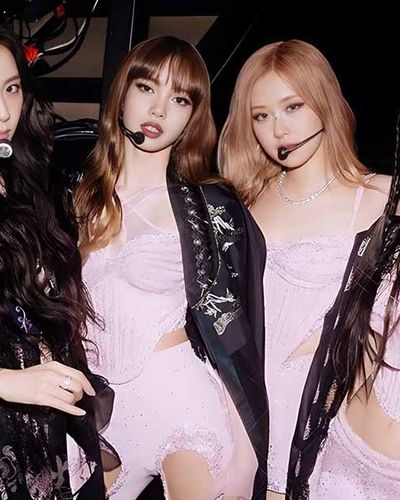 Cổ phiếu hãng YG biến động khó lường theo tương lai của BlackPink