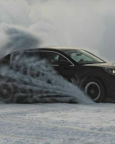 Tiết lộ thông số kỹ thuật chi tiết của xe điện Porsche Macan EV 2024