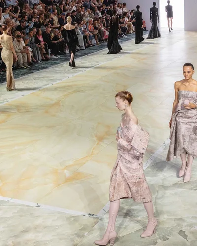 Fendi Couture Thu Đông 2023 - Tìm kiếm sự thanh lịch trong sự đơn giản