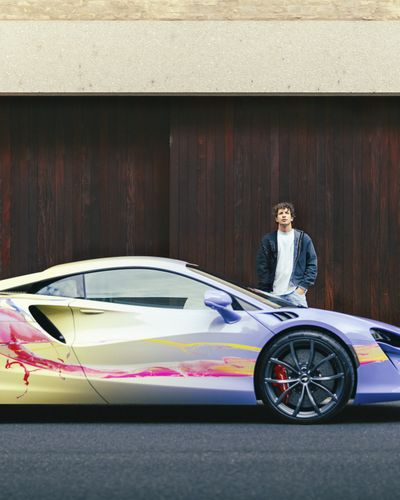 Hợp tác độc quyền giữa McLaren và nghệ sĩ Cevin Parker