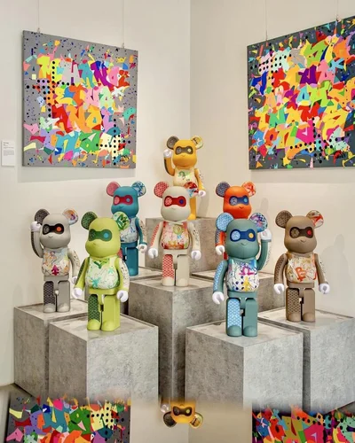 Không chỉ là một món đồ chơi sưu tầm, Be@rbrick là một biểu tượng văn hóa đại chúng