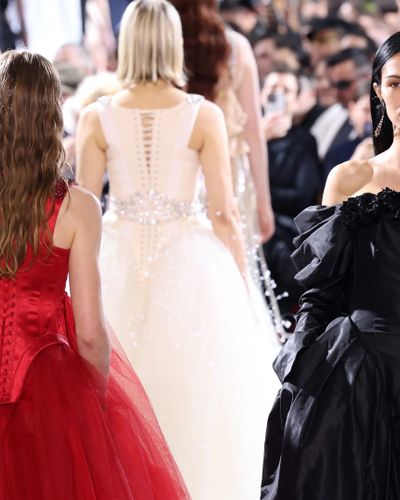 BST Haute Couture của Jean Paul Gaultier là cơ hội để Simone Rocha nổi loạn