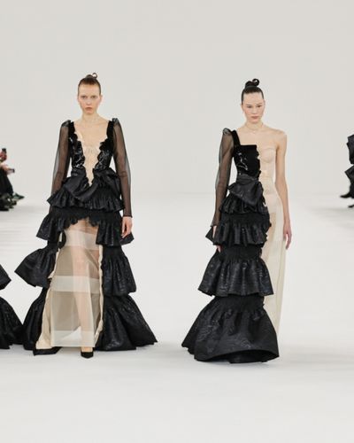 BST Viktor & Rolf Haute Couture SS24: Thành quả của sự hỗn loạn trong tâm trí