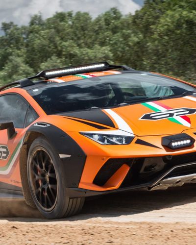 Lamborghini Huracan Sterrato Concept – Sự ra đời của “Kẻ nổi loạn”