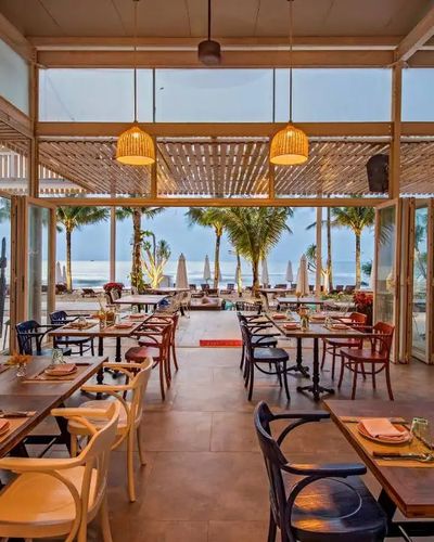 Thưởng thức Lifestyle Dining cùng với nhà hàng Shri