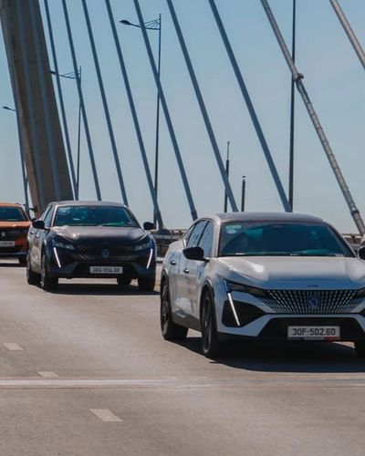 Trải nghiệm đẳng cấp trên khoang nội thất Peugeot 408