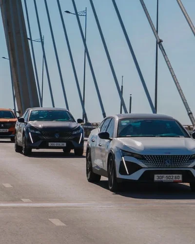 Trải nghiệm đẳng cấp trên khoang nội thất Peugeot 408