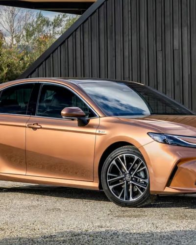Toyota Camry hoàn toàn mới ra mắt tại Thái Lan, sắp cập bến Việt Nam