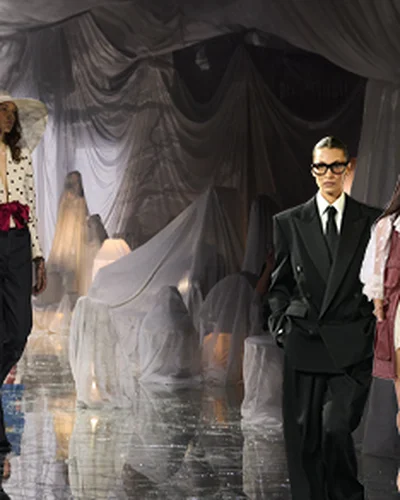 Đón đầu 6 xu hướng thời trang cùng Paris Fashion Week 2025