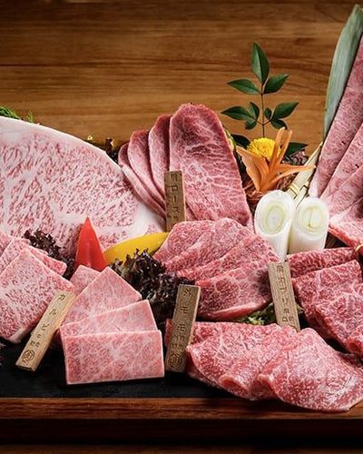 Bò Wagyu A5 Dát Vàng - Khám phá miếng bò "đắt nhất thế giới"