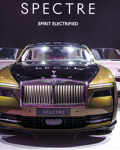 Spectre - Mẫu coupé thuần điện đầu tiên của Rolls-Royce xuất hiện tại Việt Nam