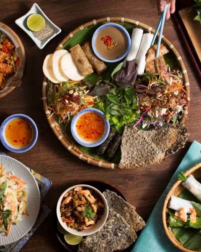 Mang ẩm thực Việt ra thế giới ngay tại "sân nhà"