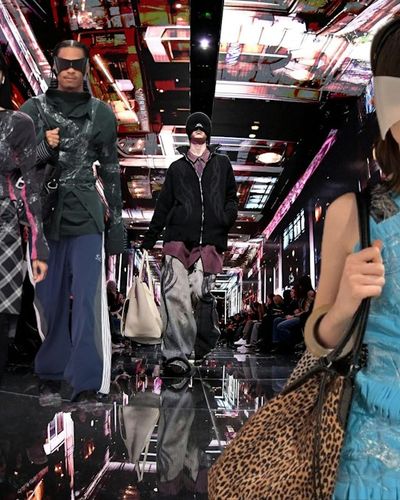 Áp dụng công thức cũ, Balenciaga gây tranh cãi với vòng tay “băng keo” hơn 81 triệu đồng