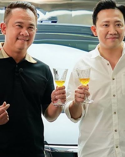 Sau thành công của 'Mai', Trấn Thành tậu xe mới