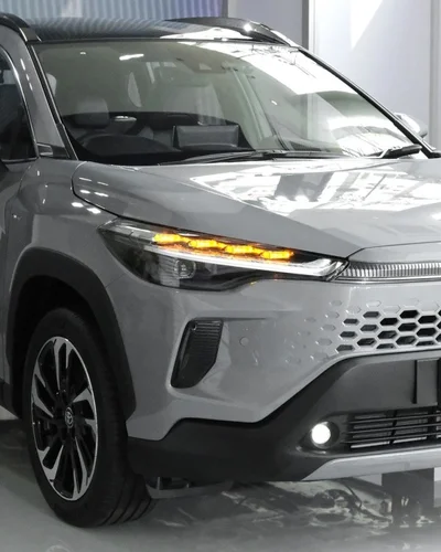 Cận cảnh hình ảnh 'bằng xương, bằng thịt' của Toyota Corolla Cross 2024 sắp về Việt Nam