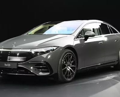 Ra mắt Mercedes-Benz EQS 2025 với thiết kế giống xe xăng hơn, phạm vi di chuyển tăng 82 km