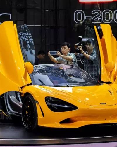 McLaren 750S Spider - Khi siêu xe "ép cân" tăng "cơ"