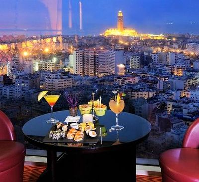 Thưởng thức trà chiều và bao trọn Sài Gòn vào tầm mắt trên Sky 28