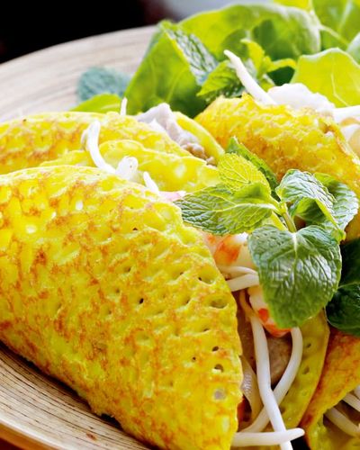 Báo Tây gợi ý du khách nên ăn bánh xèo khi đến Việt Nam