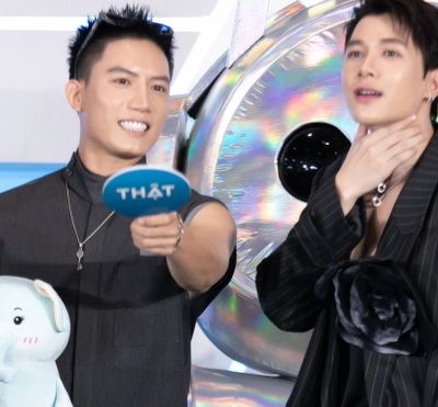Anh Tú Atus "khờ ngang" khi phải dance battle với Anh Tú Voi
