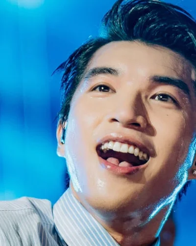 10 anh trai 'say hi' nổi bật nhất