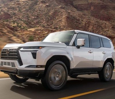 Lexus GX 2024 - Lựa chọn mới cho giới thượng lưu Việt