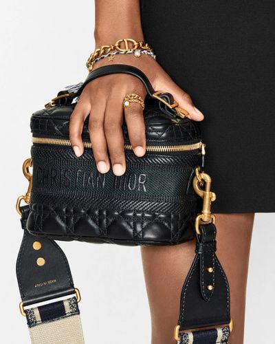 9 mẫu túi xách đắt đỏ, mang tính biểu tượng của Dior