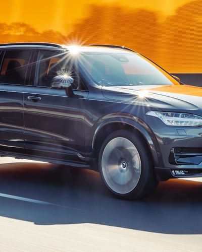 Review Volvo XC90 2024: Cổ điển, Mạnh mẽ nhưng có vẻ dần lỗi thời