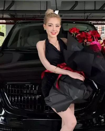 Điểm mặt dàn xe của vợ chồng nữ DJ Ngân 98: Siêu xe Maserati MC20 Cielo có giá đắt nhất, nhưng chiếc xe này sẽ sử dụng nhiều