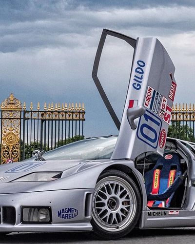 Siêu xe Bugatti EB110 Sport Competizione hơn 1,8 triệu USD tái xuất