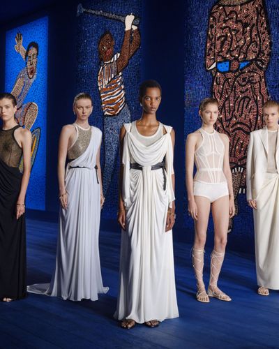 BST Dior Haute Couture Thu Đông 2024: Những nữ thần trên đấu trường thể thao