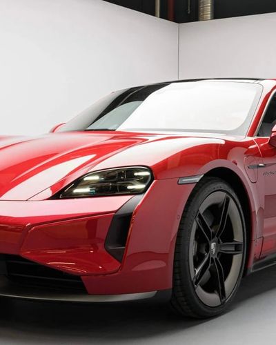 Siêu xe điện Porsche Taycan Turbo K-Edition độc quyền tại Hàn Quốc