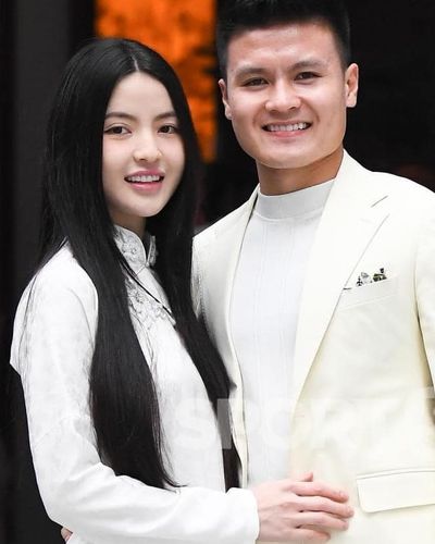Bán xe VinFast ủng hộ đồng bào lũ lụt, Quang Hải, Chu Thanh Huyền đang đi xe gì?