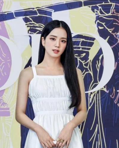 Jisoo (Blackpink) góp mặt trong chiến dịch quảng bá túi xách Lady Dior