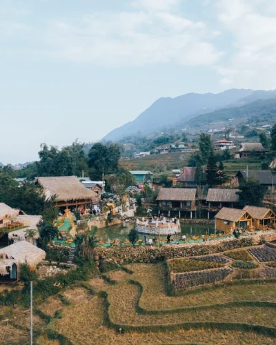 Đừng bỏ lỡ Tả Van khi du lịch Sa Pa mùa lúa chín