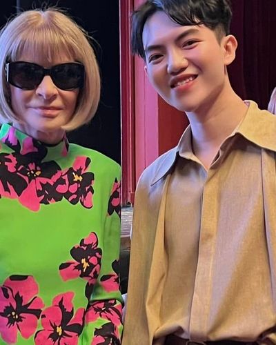 Lần đầu tiên có NTK Gen Z Việt làm runway show ở Milan Fashion Week được Anna Wintour khen, khách mời cũng toàn người cool