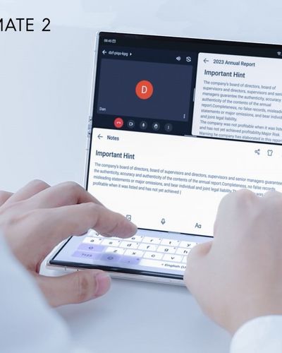 Video giới thiệu smartphone màn hình gập ba của Tecno