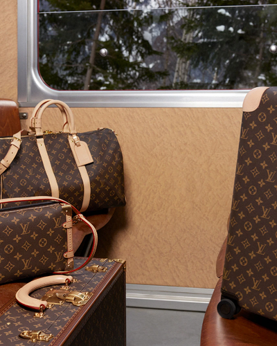 Louis Vuitton - Ông vua trong ngành hành lý xa xỉ