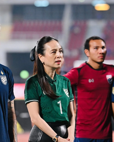 Thú chơi đồng hồ triệu USD của Madam Pang