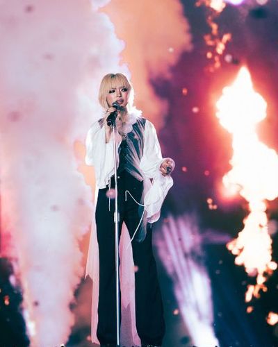 Châu Bùi chứng minh bản lĩnh tại Em Xinh “Say Hi” Concert Hà Nội