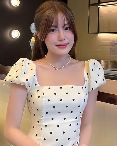 Gu túi hiệu hàng nghìn USD của bạn gái tin đồn HIEUTHUHAI