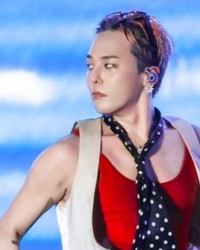 Vệ sĩ của G-Dragon cảm ơn fan Việt