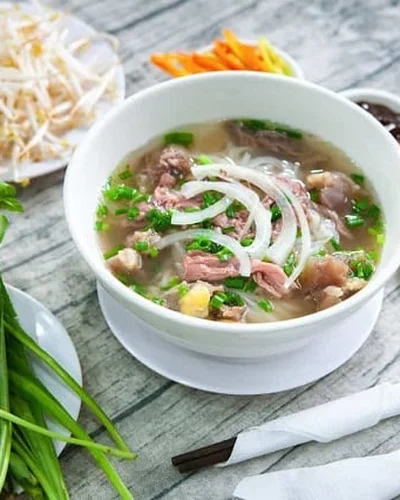 Phở bò lọt vào top 100 món ăn ngon nhất thế giới 2025