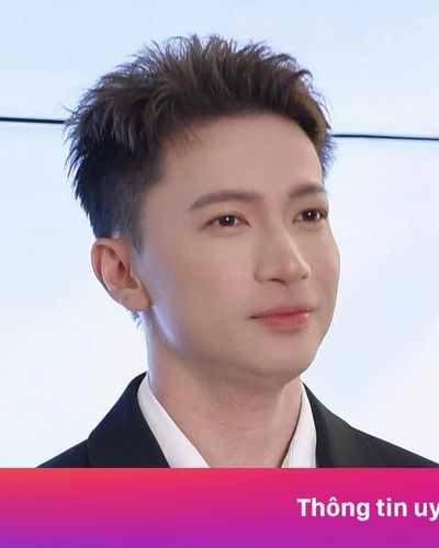 S.T Sơn Thạch gây tranh luận
