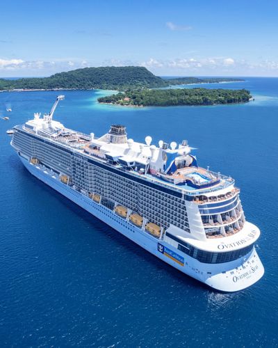 Khám phá 3 quốc gia châu Á trong tour siêu du thuyền Ovation of the Seas 5N4Đ